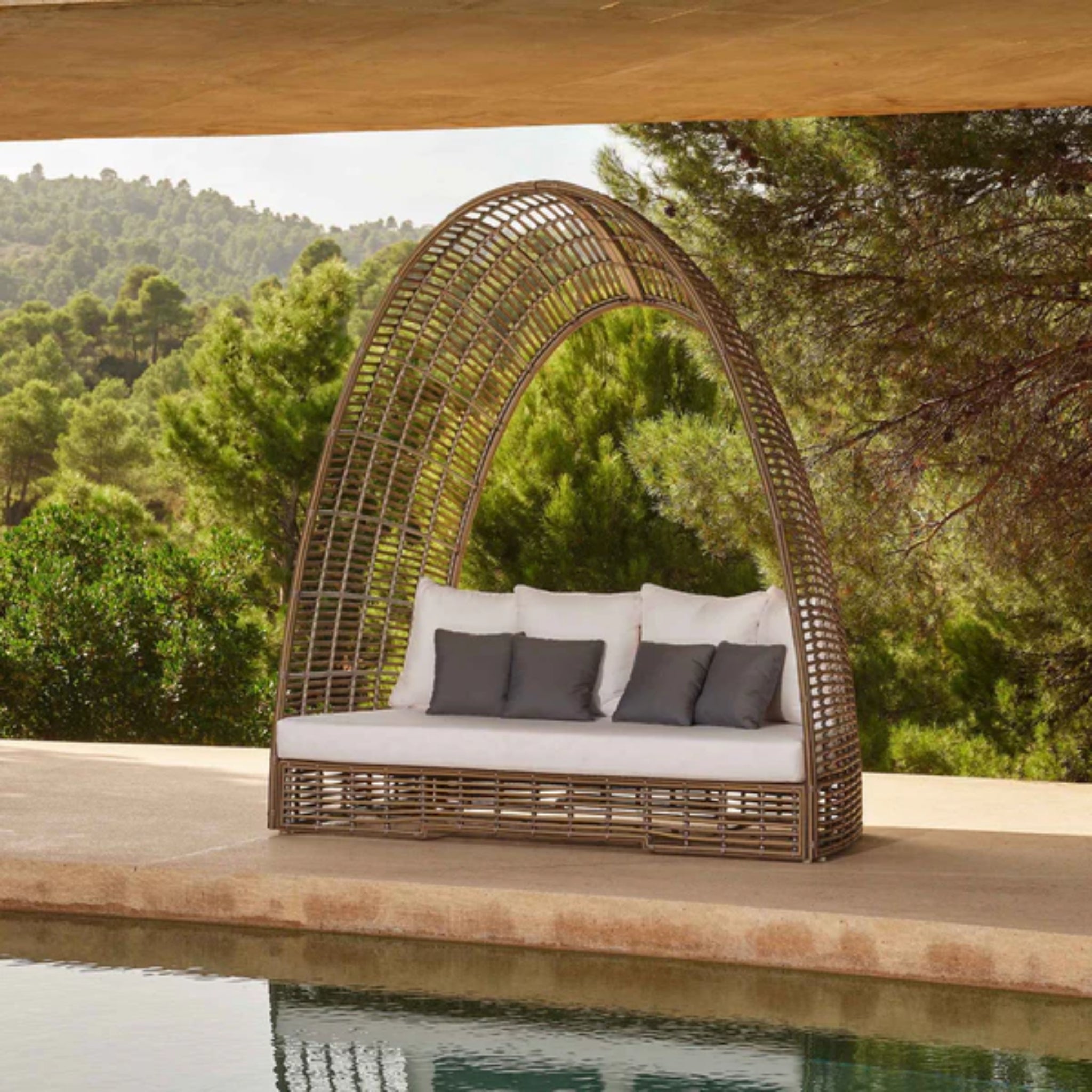 Skyline Design Ruby Daybed – Mushroom Woven Fiber | Luxury Outdoor Daybed