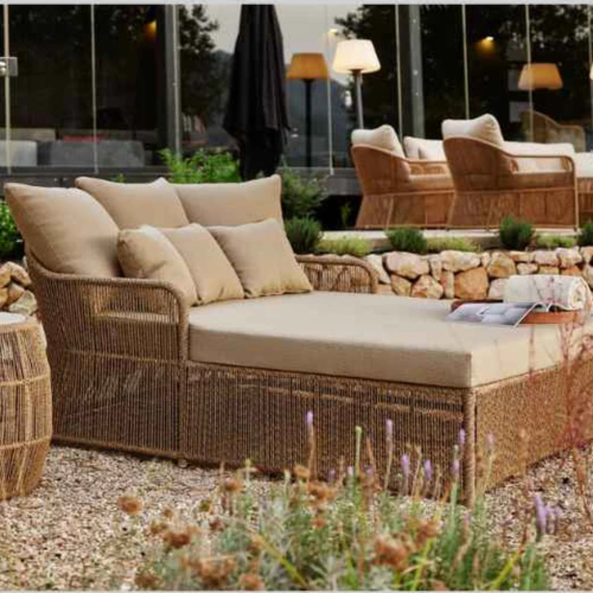 Skyline Design Calixto Daybed – Nigerian Twist Weave | Luxury Outdoor Daybed