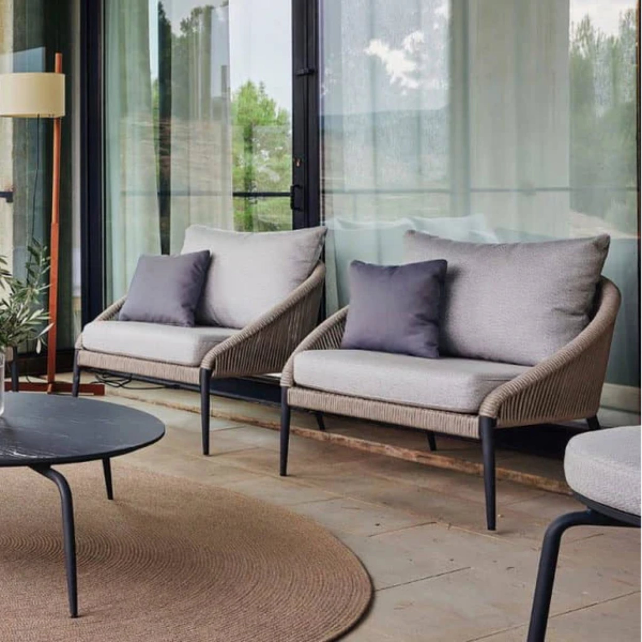 Skyline Design Rodona outdoor lounge chair with silver grey polyrope, patio armchair with modern design and comfortable seating